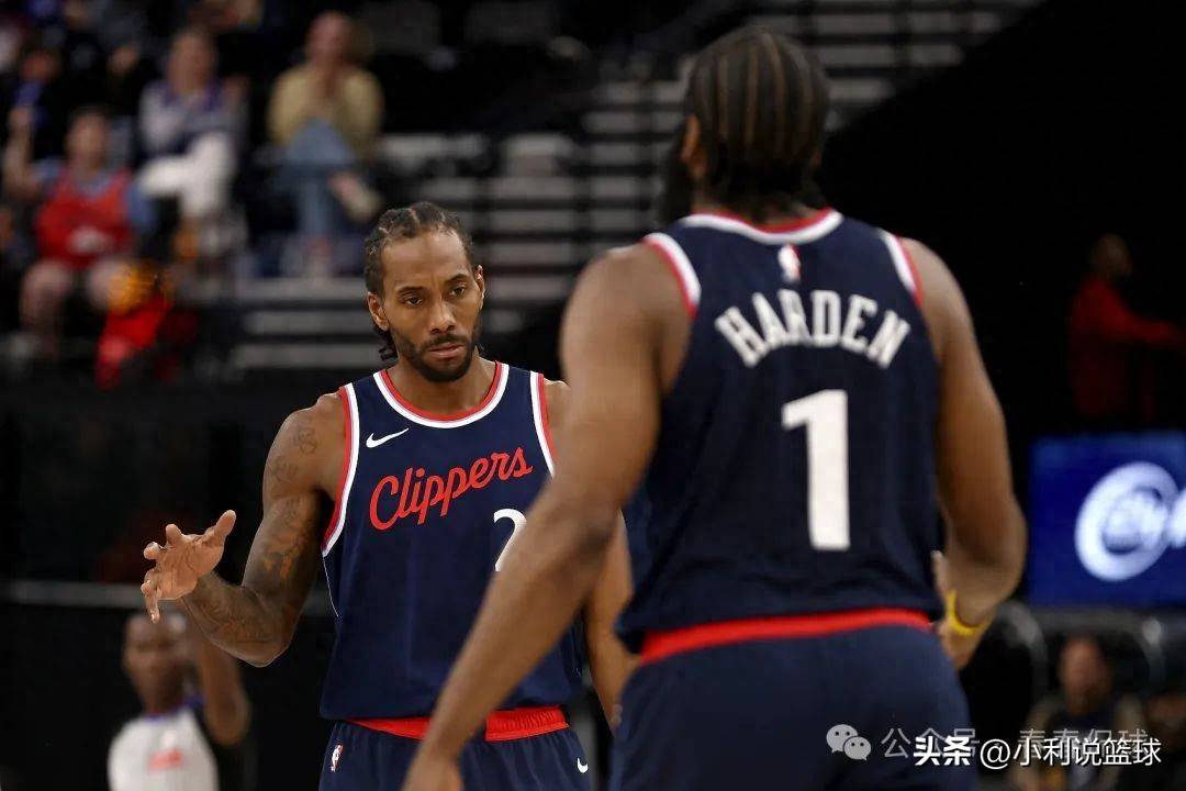 快船击败狂人取得胜利，莱昂纳德砍下32分